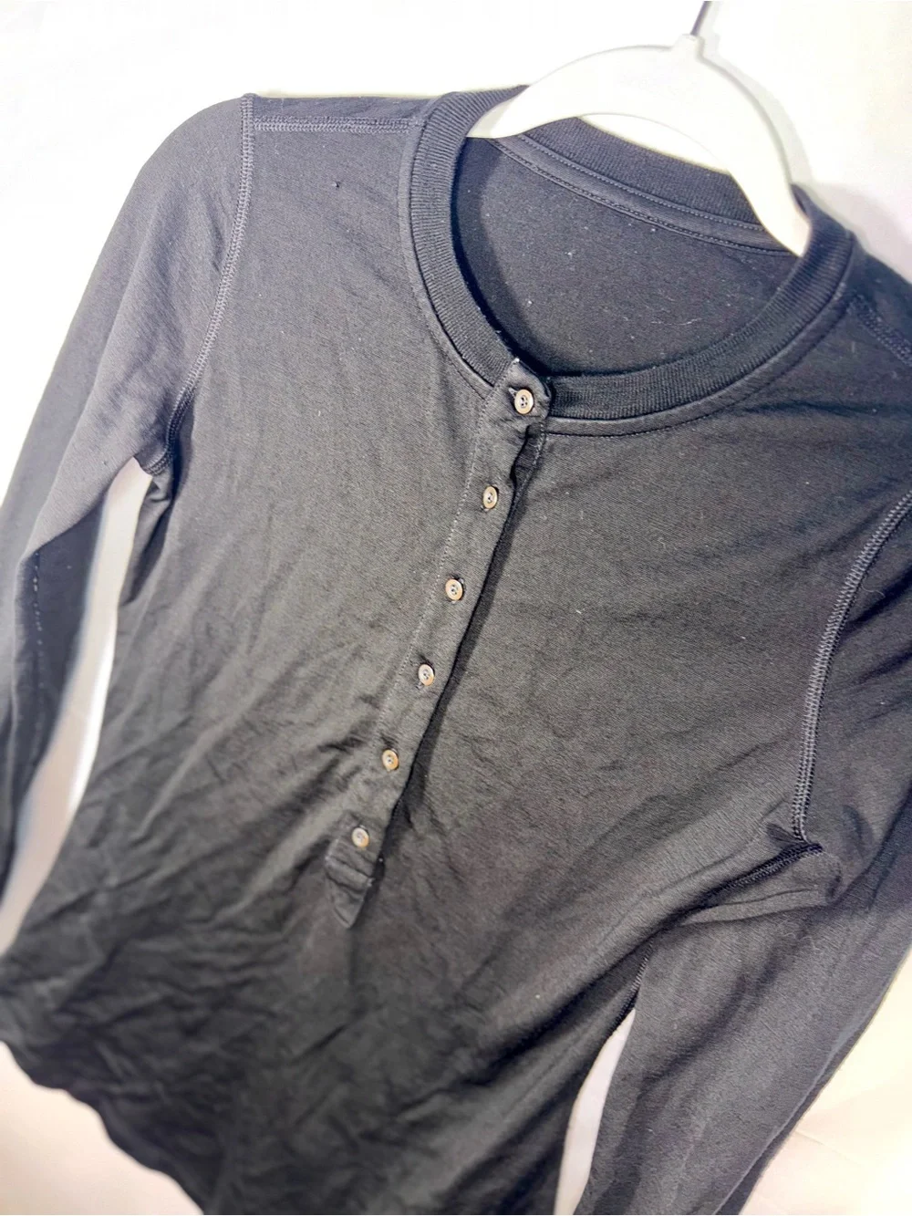 Lululemon Women Black Long Sleeve Henley Long Sleeve button Top Size Small